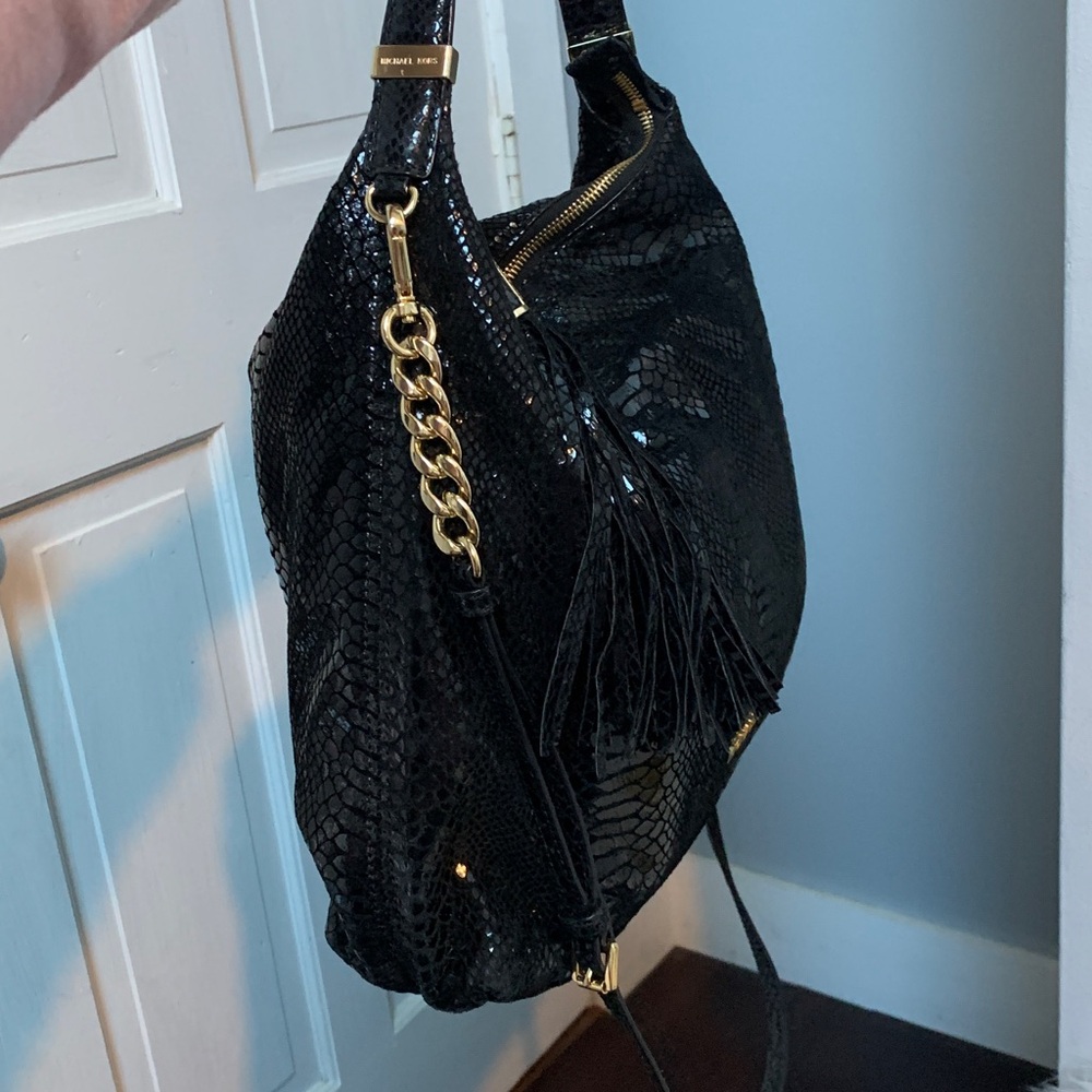 Authentic Michael Kors black snake print lightweight hobo slouch bag - Picture 7 of 17